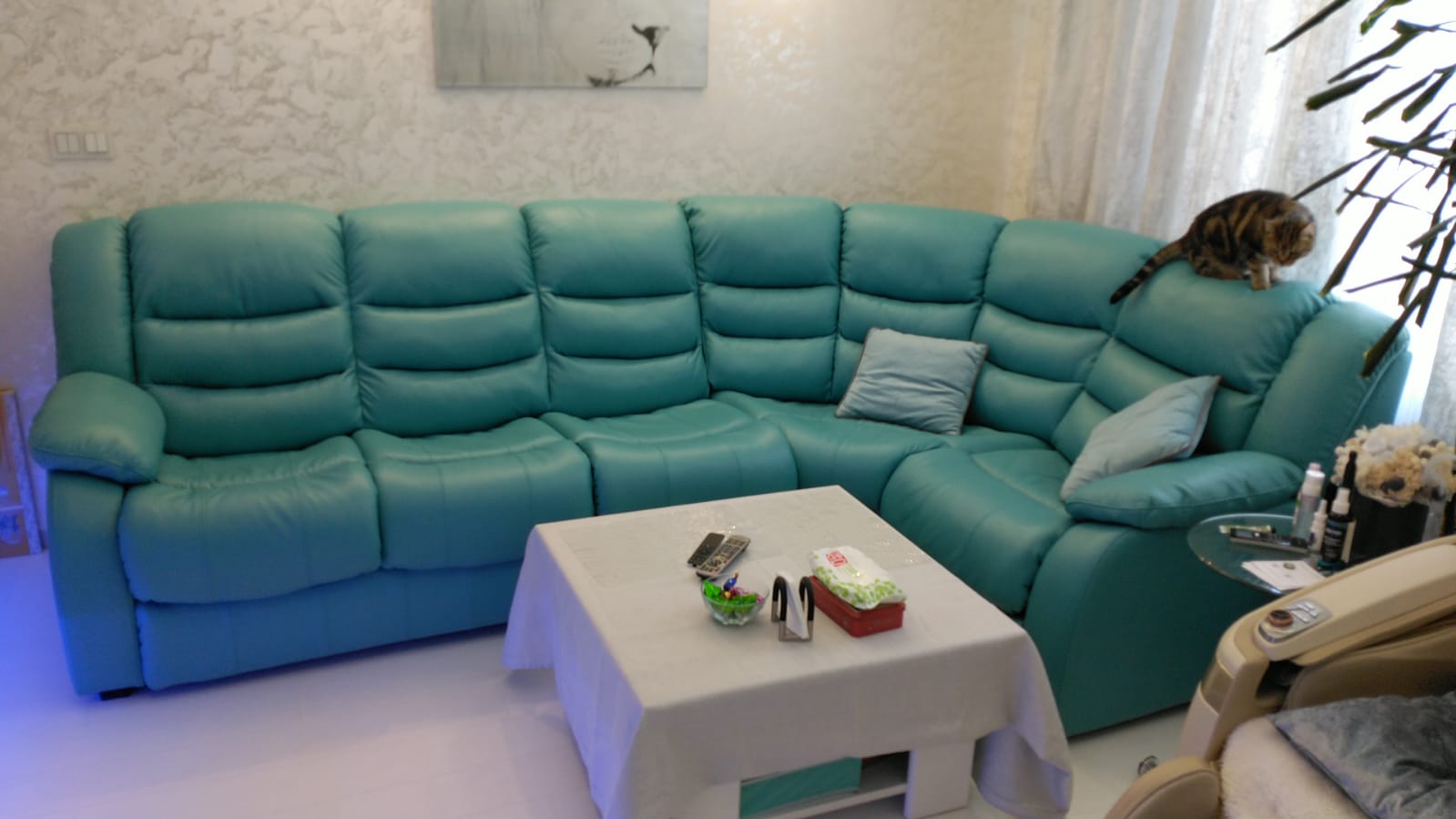 Перетяжка дивана на дому. Лиговский проспект