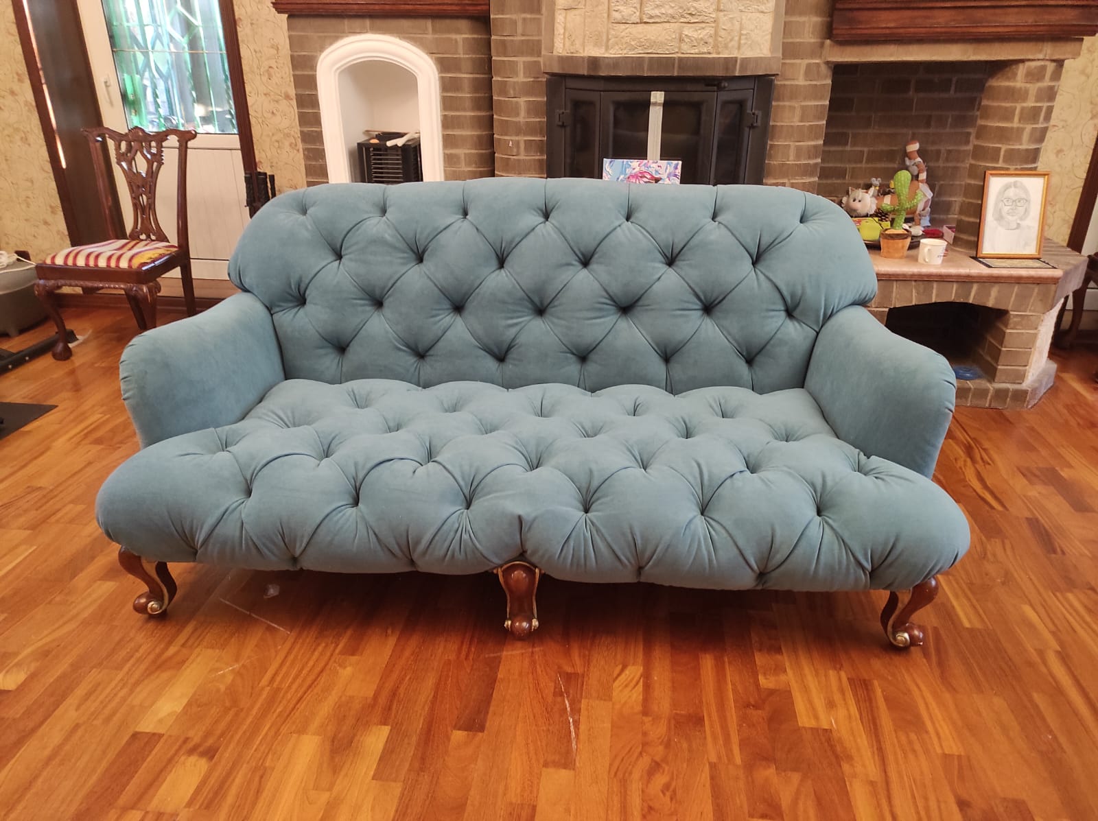 Перетяжка дивана. Лиговский проспект