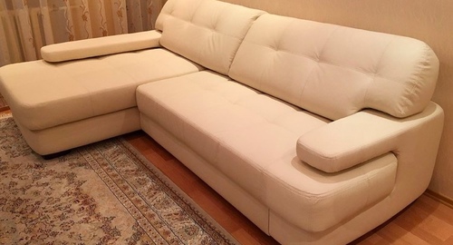 Обивка углового дивана.  Лиговский проспект